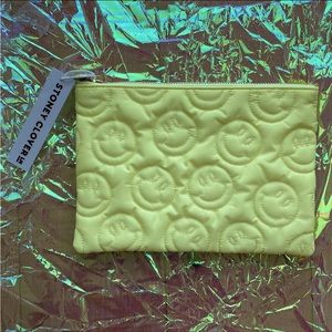 🆕 Stoney Clover Lane Be Happy Smiley Face Puffy Quilted Nylon Flat Pouch